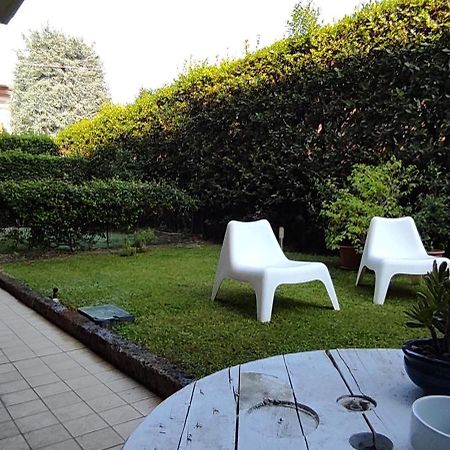 Appartamento Tranquillo Barcode House Ербуско Екстериор снимка