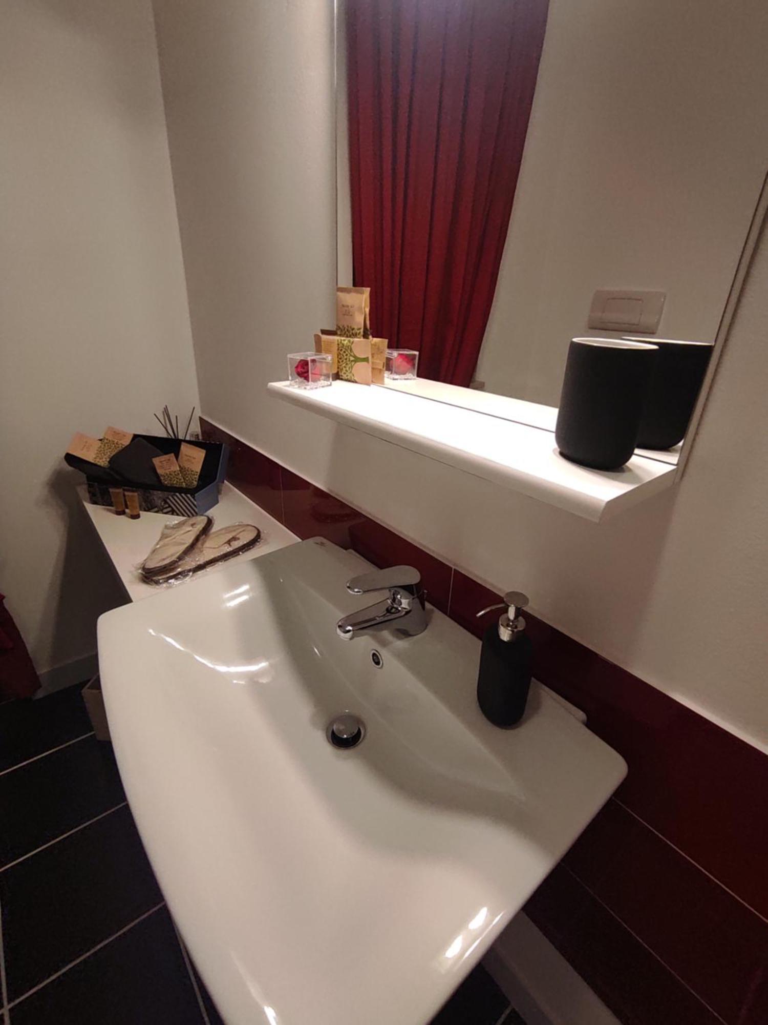 Appartamento Tranquillo Barcode House Ербуско Екстериор снимка