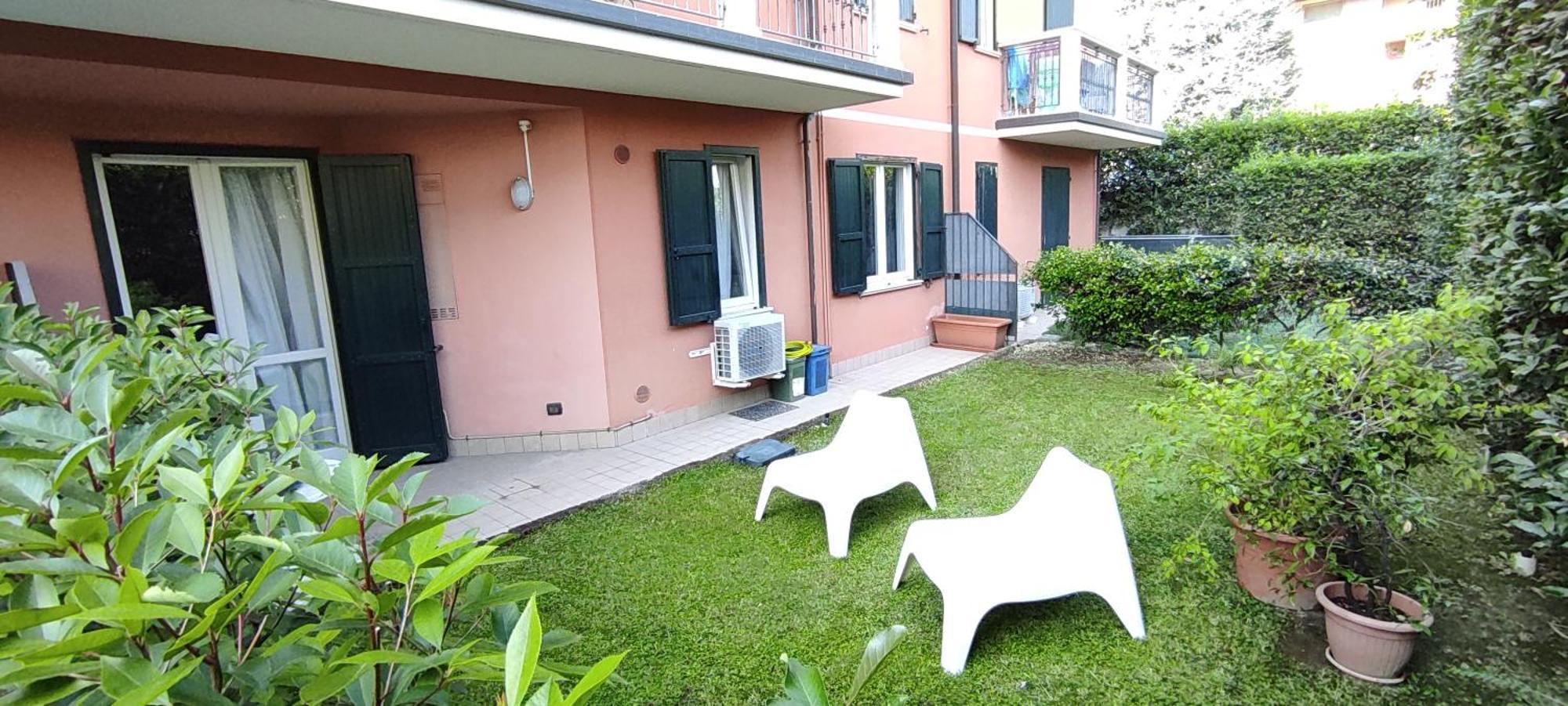Appartamento Tranquillo Barcode House Ербуско Екстериор снимка